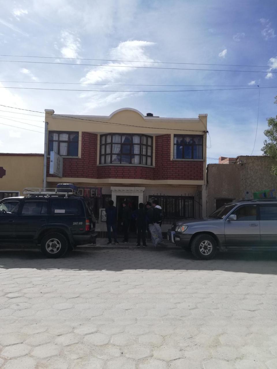 Hotel Aguilar Uyuni Kültér fotó